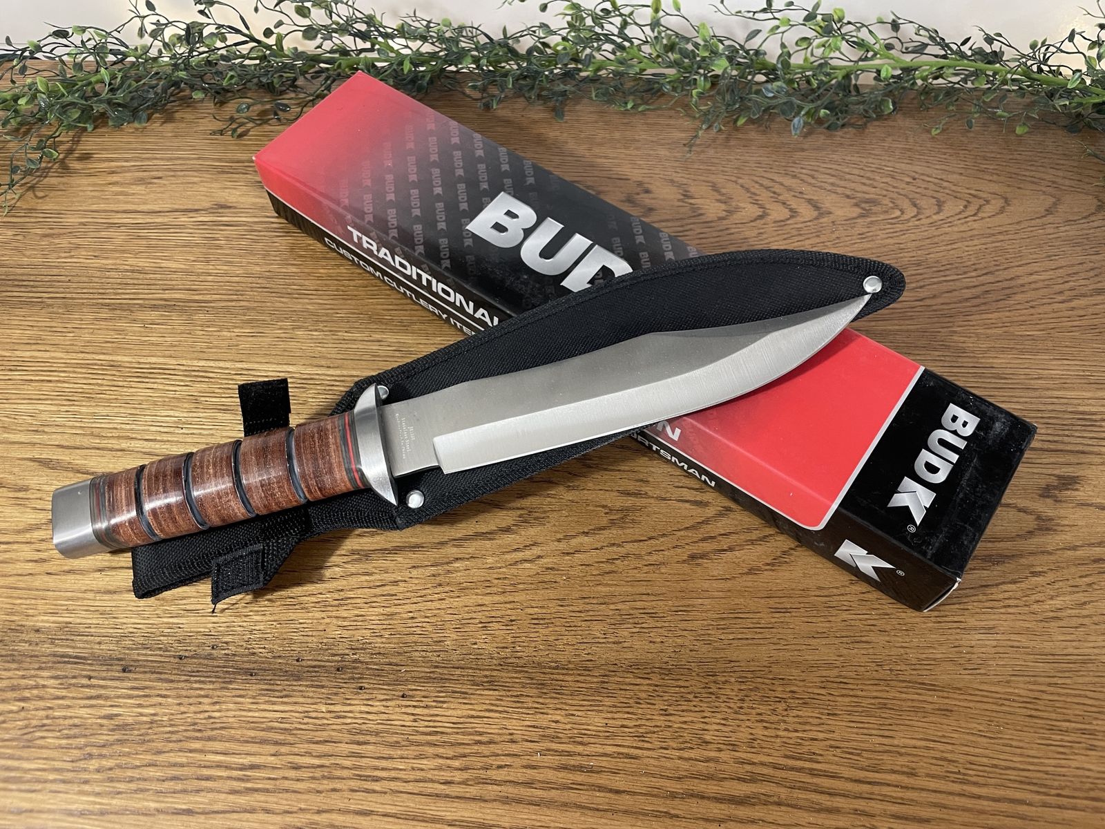 BUDK hunting knife