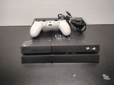 PlayStation 4 CUH-1215A (FAT) Video Game Console / One Controller