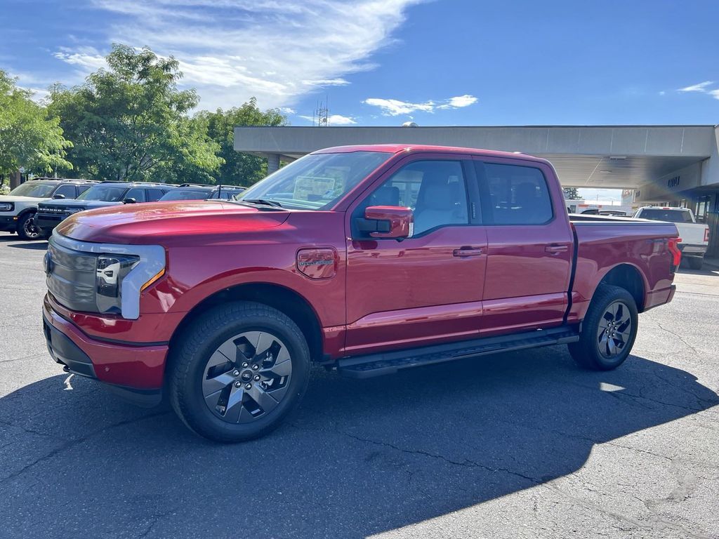 2023 Ford F-150 Lightning Lariat