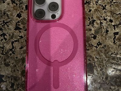Brand new Apple iPhone 16 pro case- pink glitter