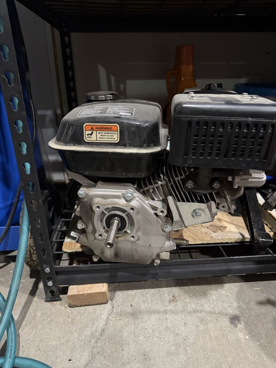 Coleman BT200X 196cc motor