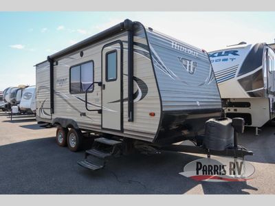 Used 2018 Keystone RV Hideout 19FLBWE