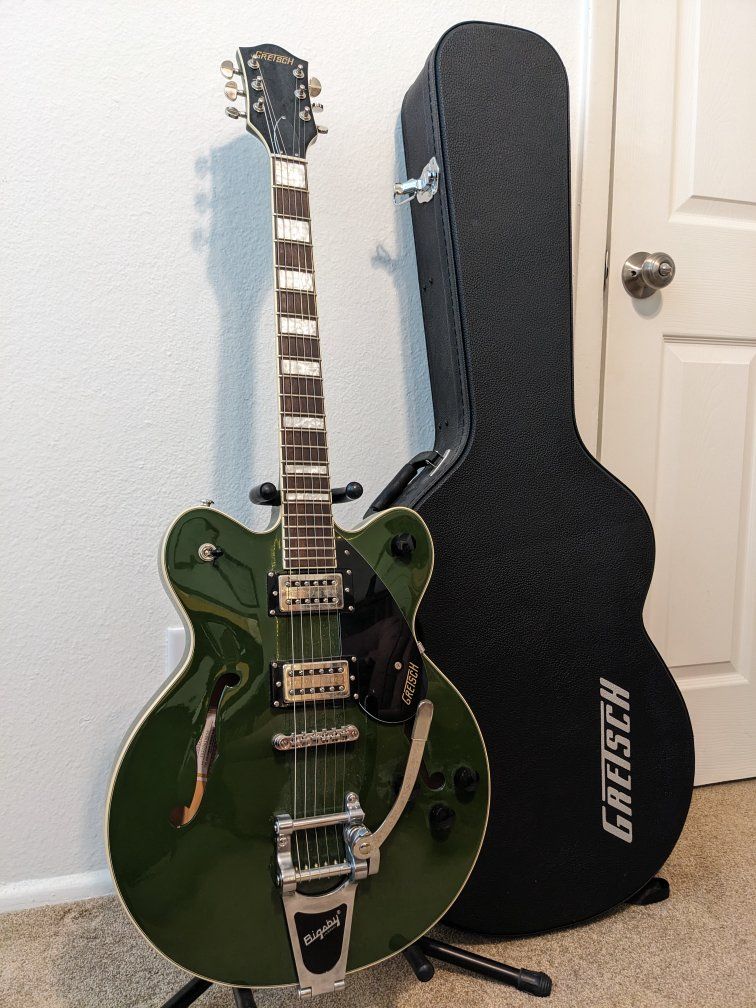 Gretsch G2622T with hard case