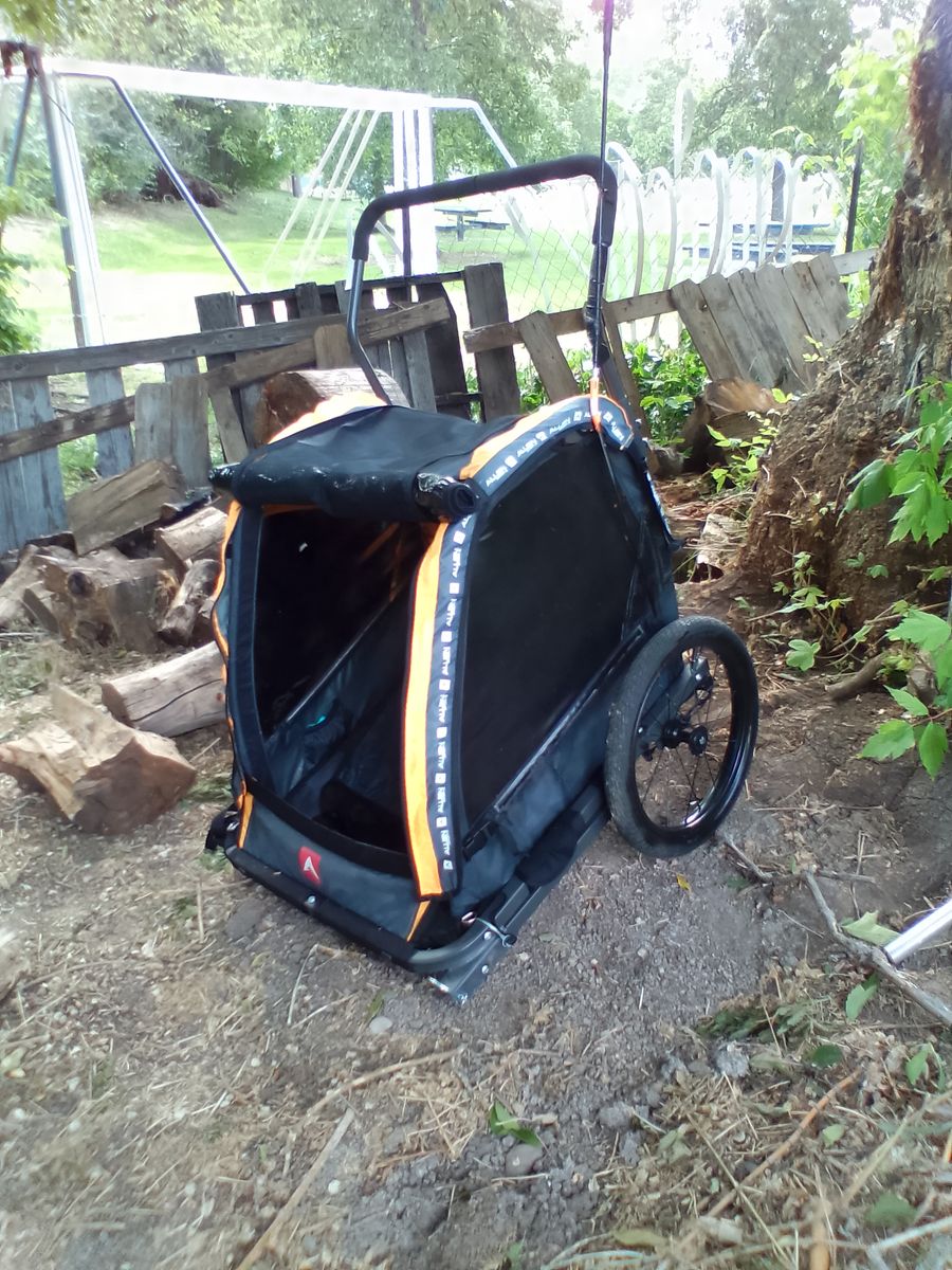 Bicycle trailer