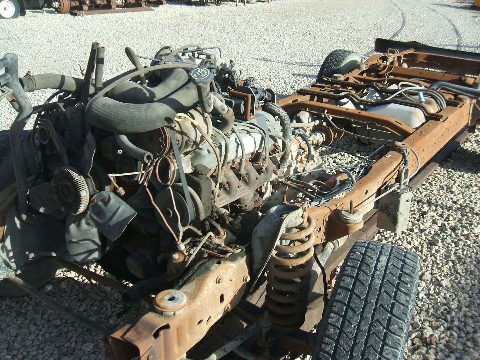 1990 ford 460, 7.5 liter e350, f350 2wd chassis with drivetrain