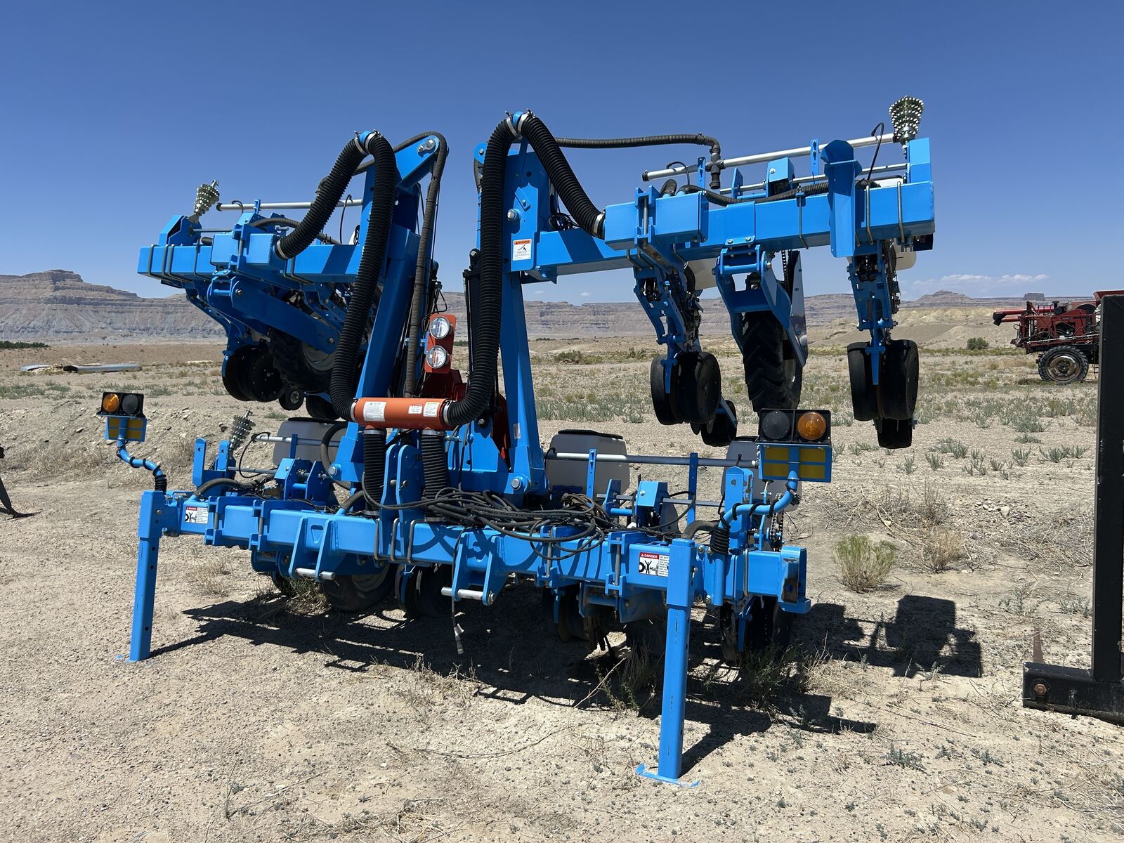 2020 Monosem NG + 4 Versatile Corn and Other Seed Planter