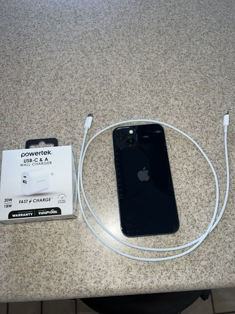 iPhone 13 Carrier Unlocked 128GB (Screen Cracked)