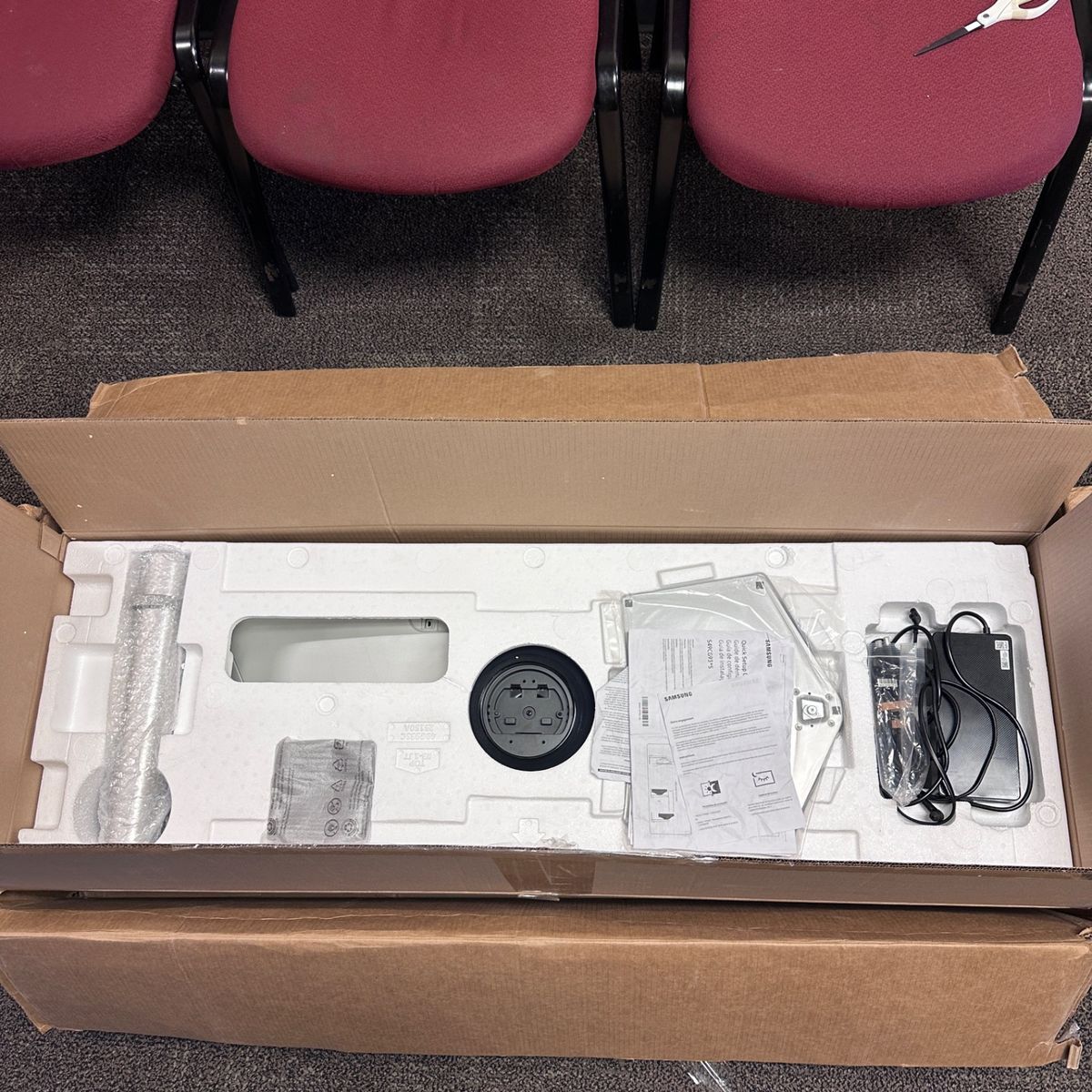 Main image 7