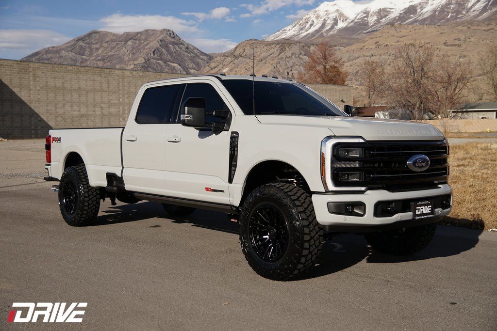 2026 Ford F-350 Super Duty Platinum