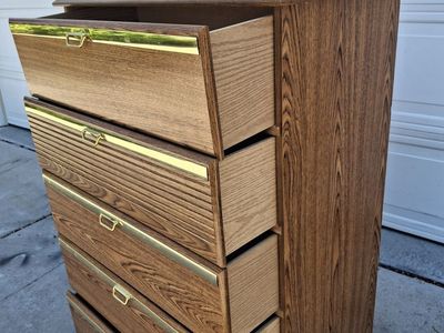5 drawers dresser/lance 2