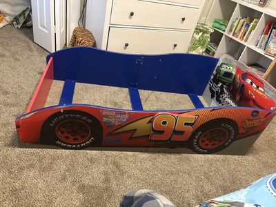 Disney Pixar Cars Lightning McQueen Toddler Bed Frame Blue/Red No Mattress