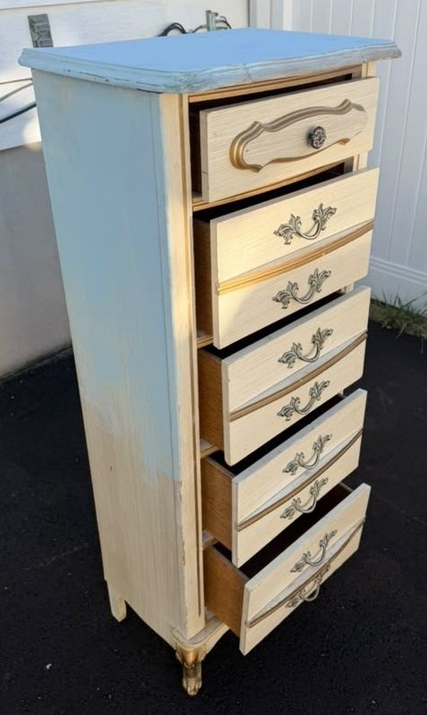 Main image 3