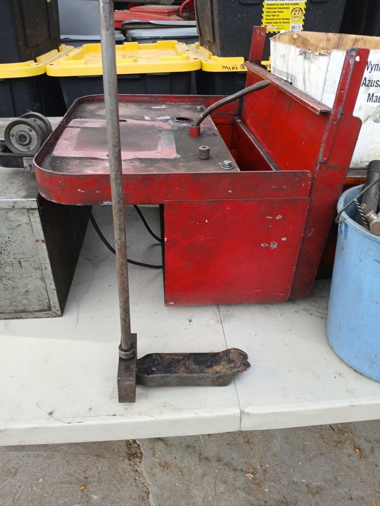 Main image 3