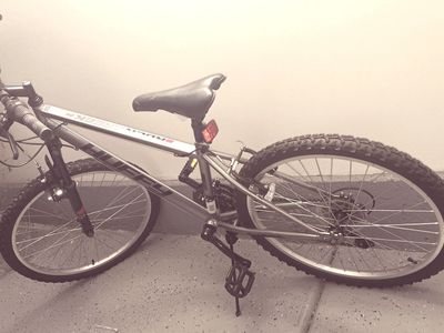 Huffy Rock Creek 24" Wheel Mountain Bike - Gray/Silver - Excellent Condition