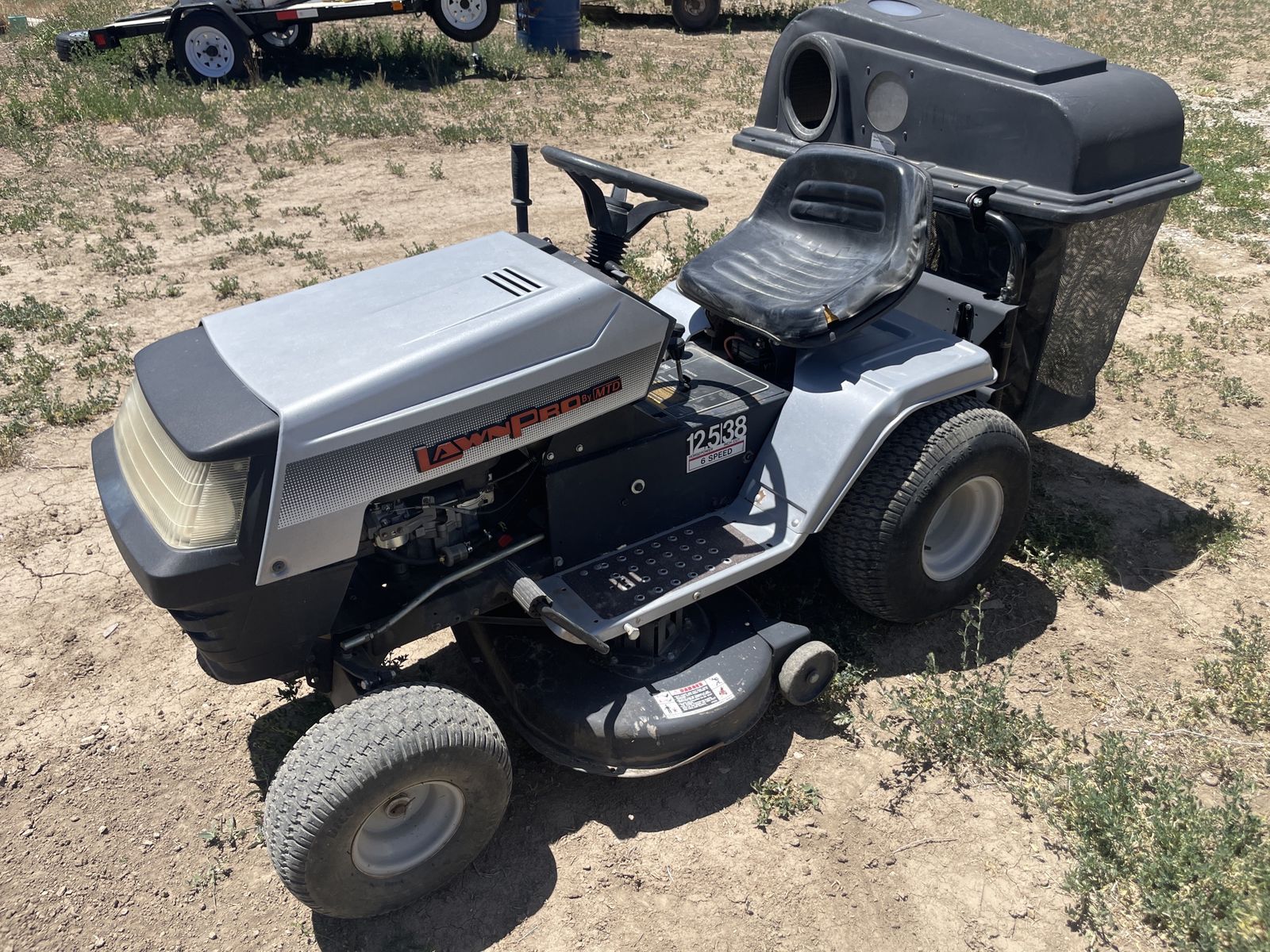 MTD Lawn Pro Riding Mower – 12.5 HP / 38” Cut Deck