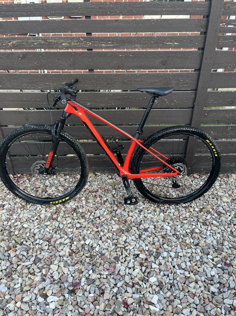 2022 Scott Scale 940