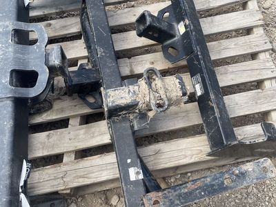 bolt on trailer hitchs all differnt sizes