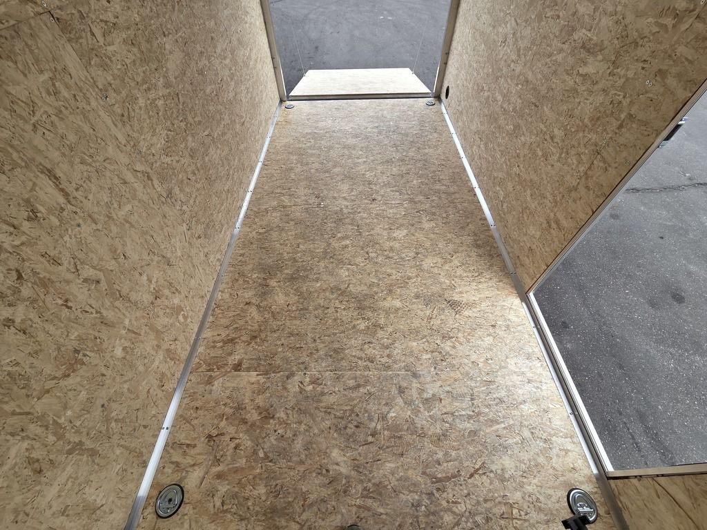 Main image 33
