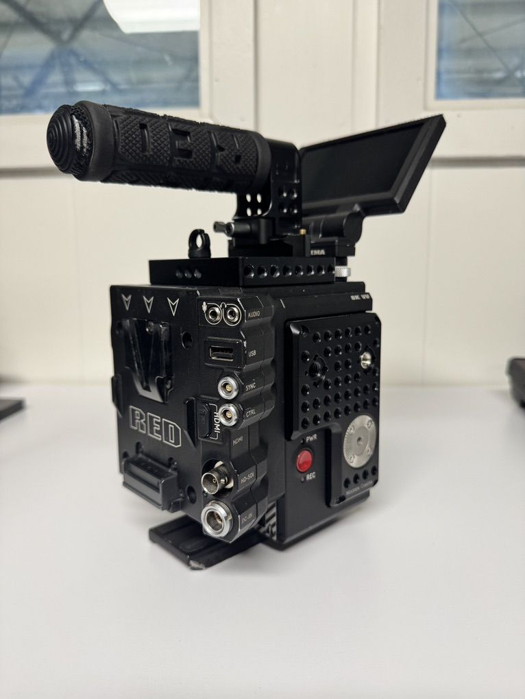 Main image 3