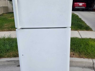 Frigidaire Fridge Freezer