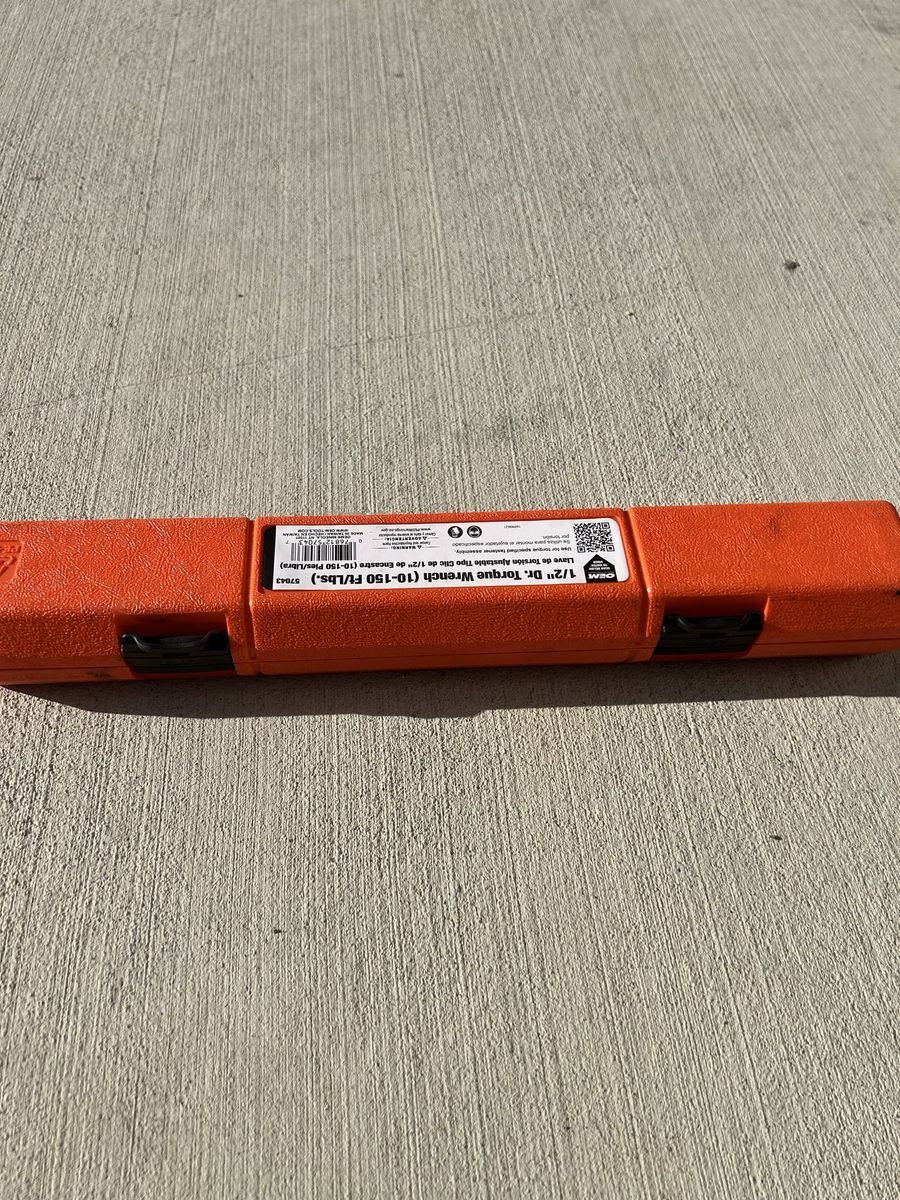 OEM 1/2" Drive Torque Wrench (10-150 Ft/Lbs) with Hard Case