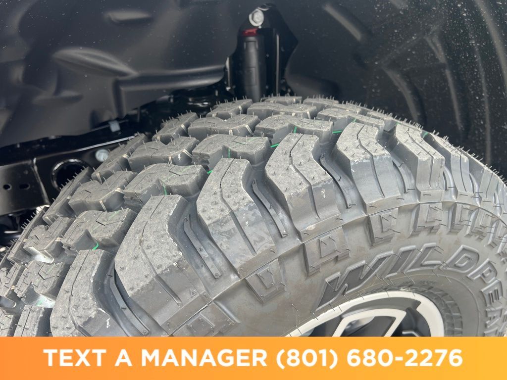 Main image 25
