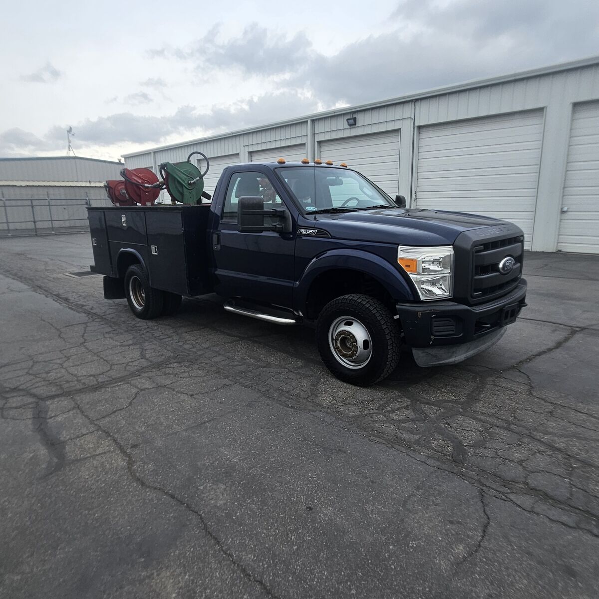 2011 Ford F-350 Super Duty XL