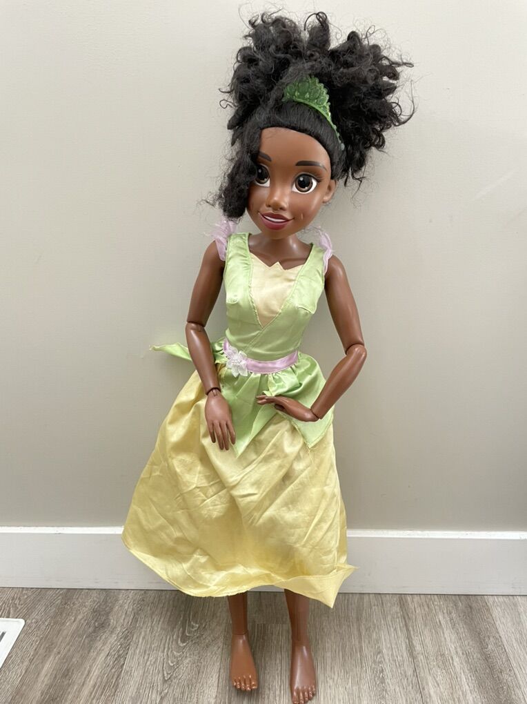 DISNEY TIANA PRINCESS DOLL LIFE SIZE 32.
