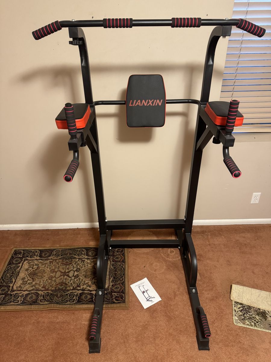 LIANXIN Power Tower Pull Up Bar Dip Station for Home Gym, Multi-Function Strength Training