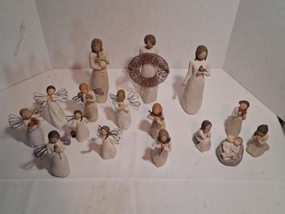 Willow tree figurines