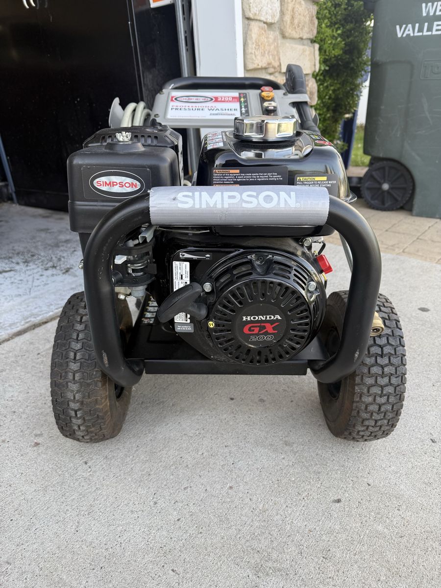Simpson pressure washer 3200psi 2.8 gpm