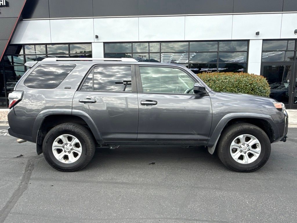 Main image 8