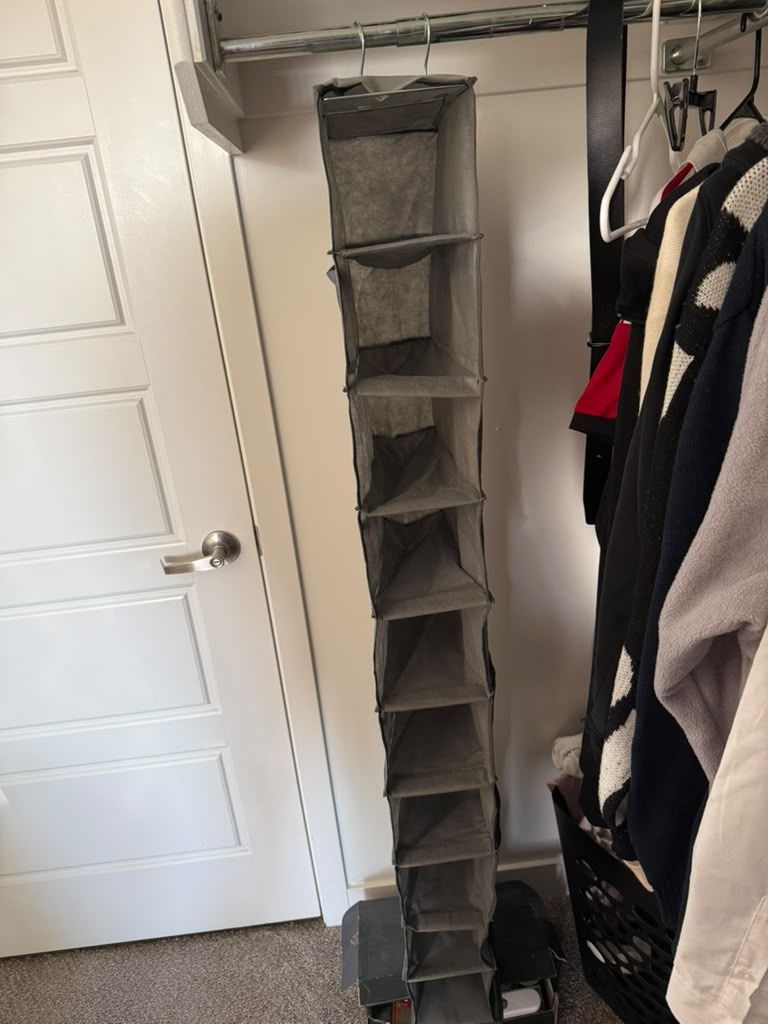 hanging shoe rack w/ 10 slots