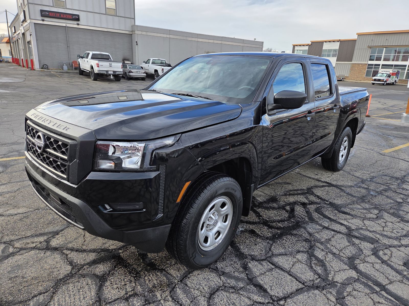 2022 Nissan Frontier S