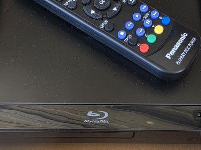 NEW! Panasonic DMP-BD84P-K Blu-ray Disc/DVD Player - Black with Remote