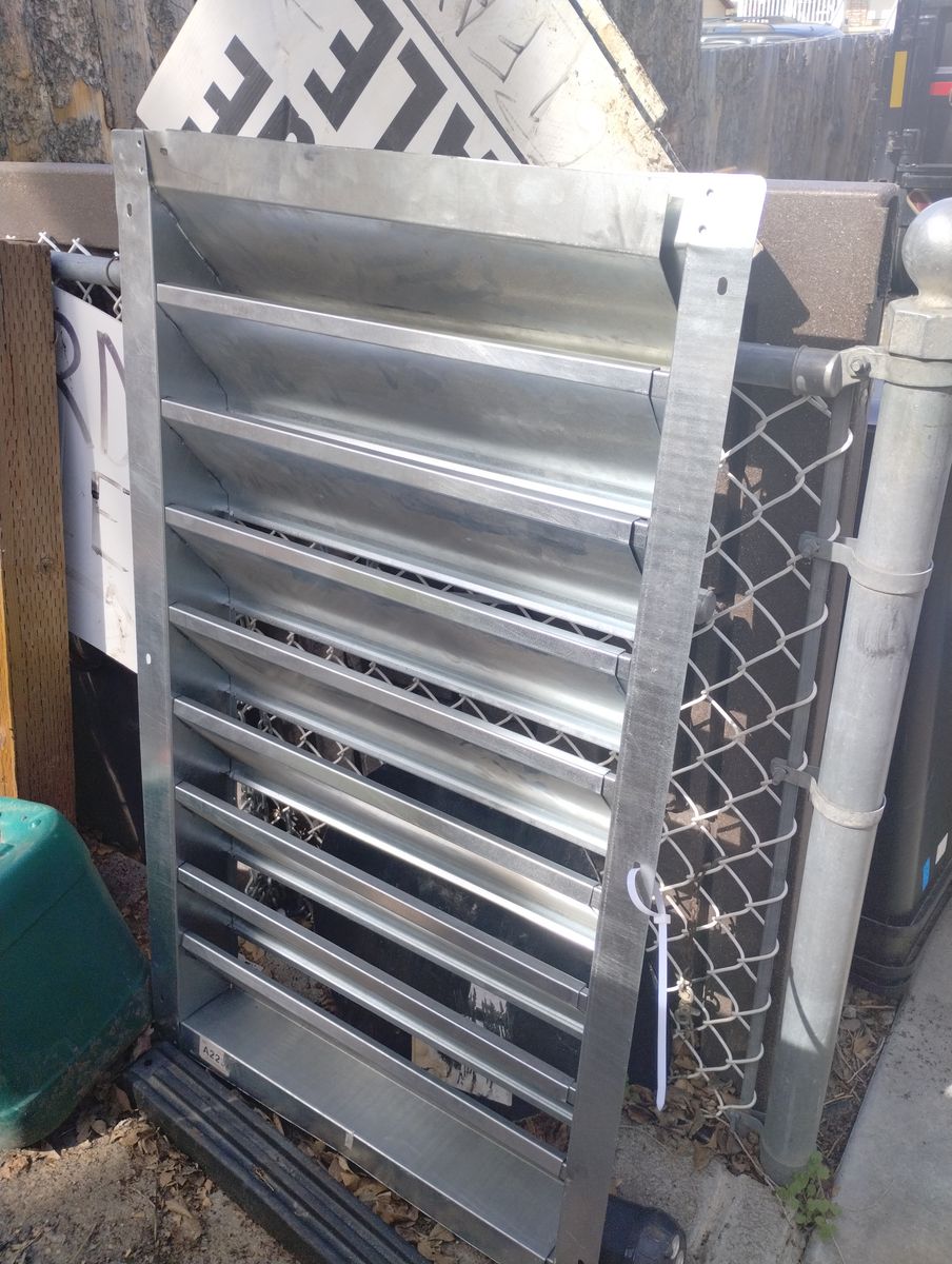 AIR VENT ITS AJUSTABLE WITH   46X23-46