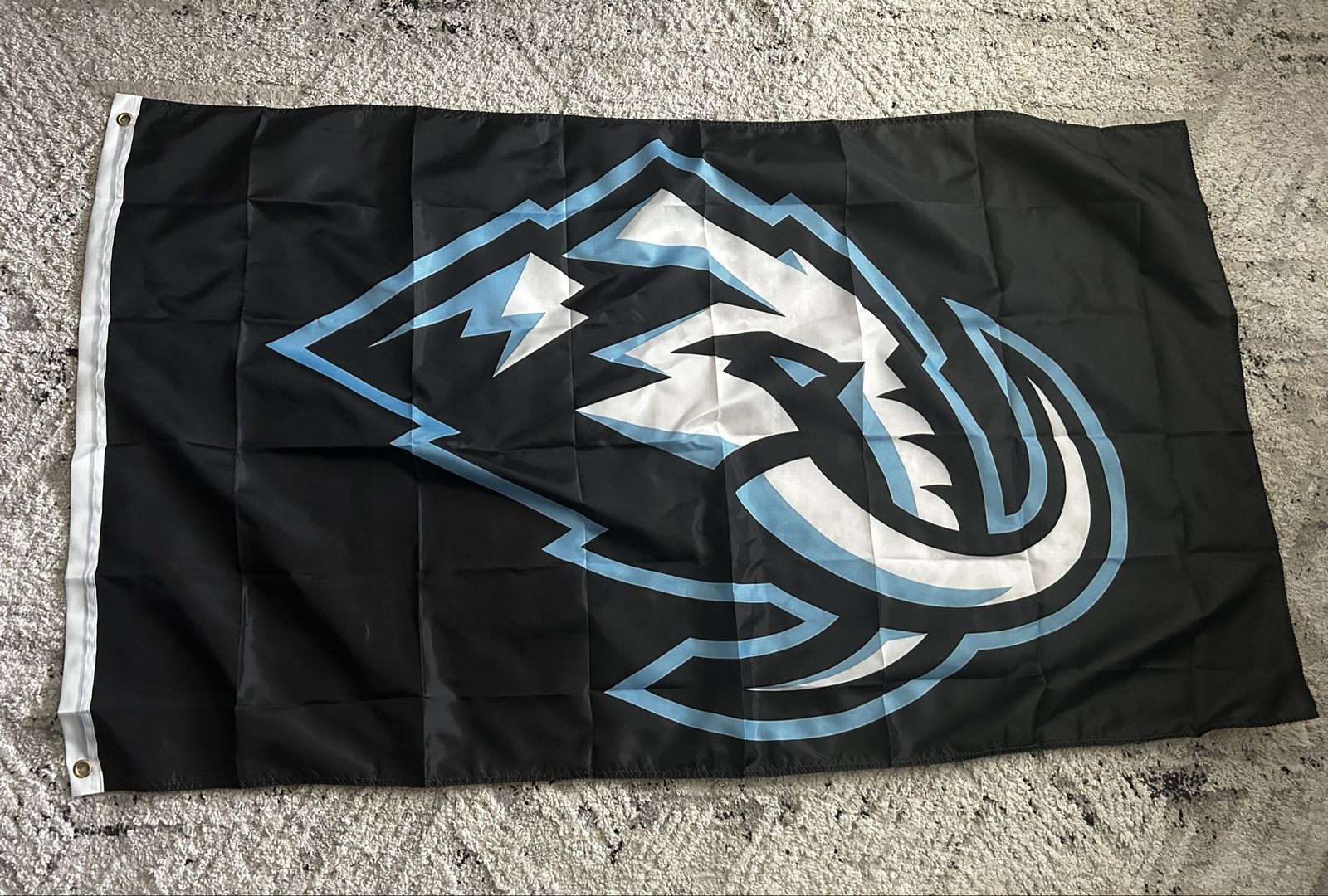 Utah Mammoth black flag