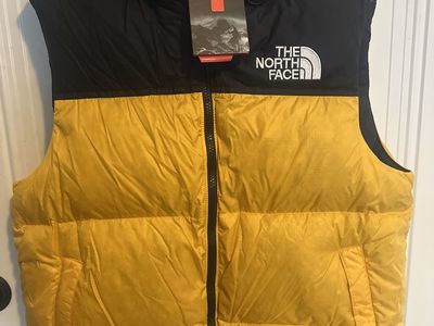 North Face Nuptse Down Vest M’s Small