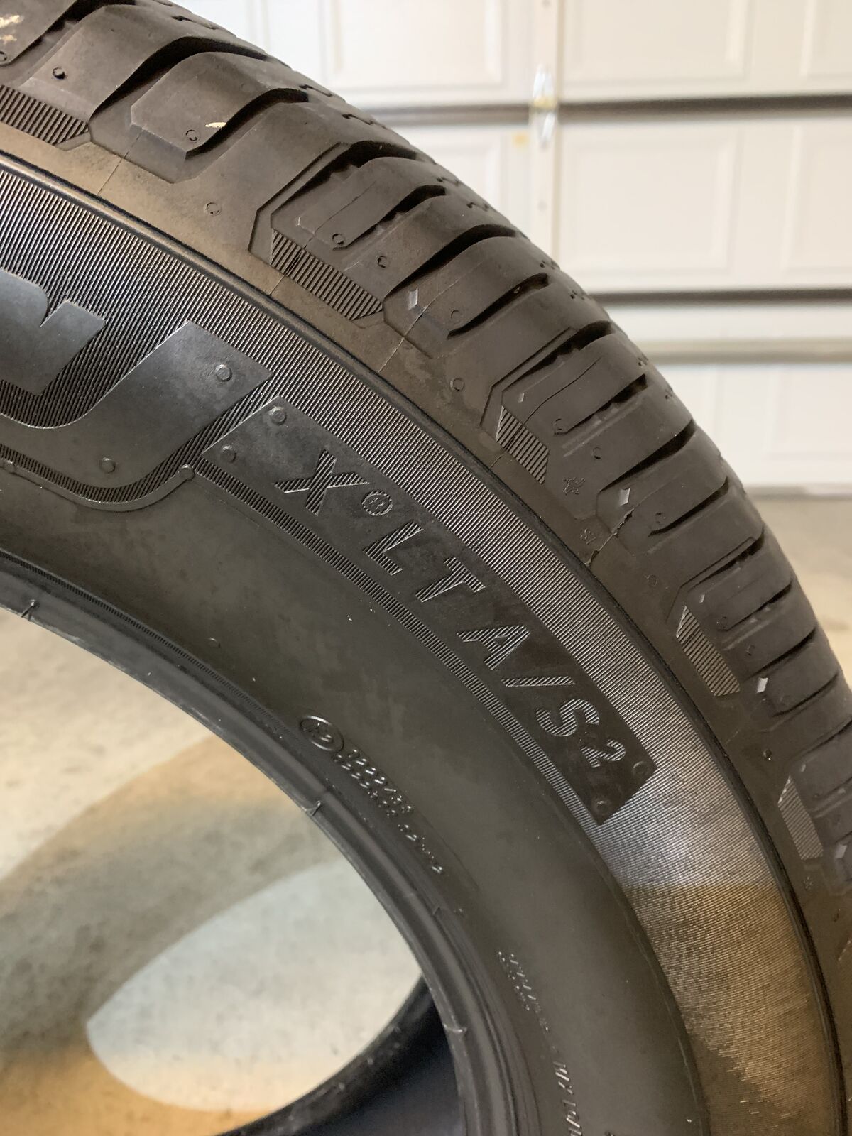 Michelin 265/60 R18 XLT A/S S2 tire