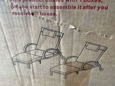 4 Patio Lounge Chairs