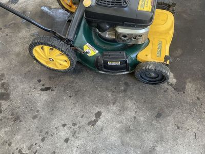 Yard man Kawasaki