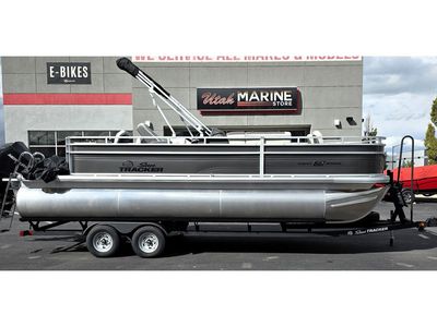 2026 Sun Tracker Fishin Barge 22 XP3 w 200 HP Mercury Outboard !!!