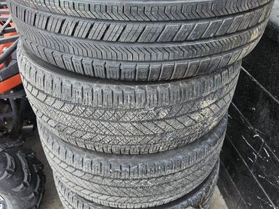 19-22 Land Rover Defender 5 wheels and tire