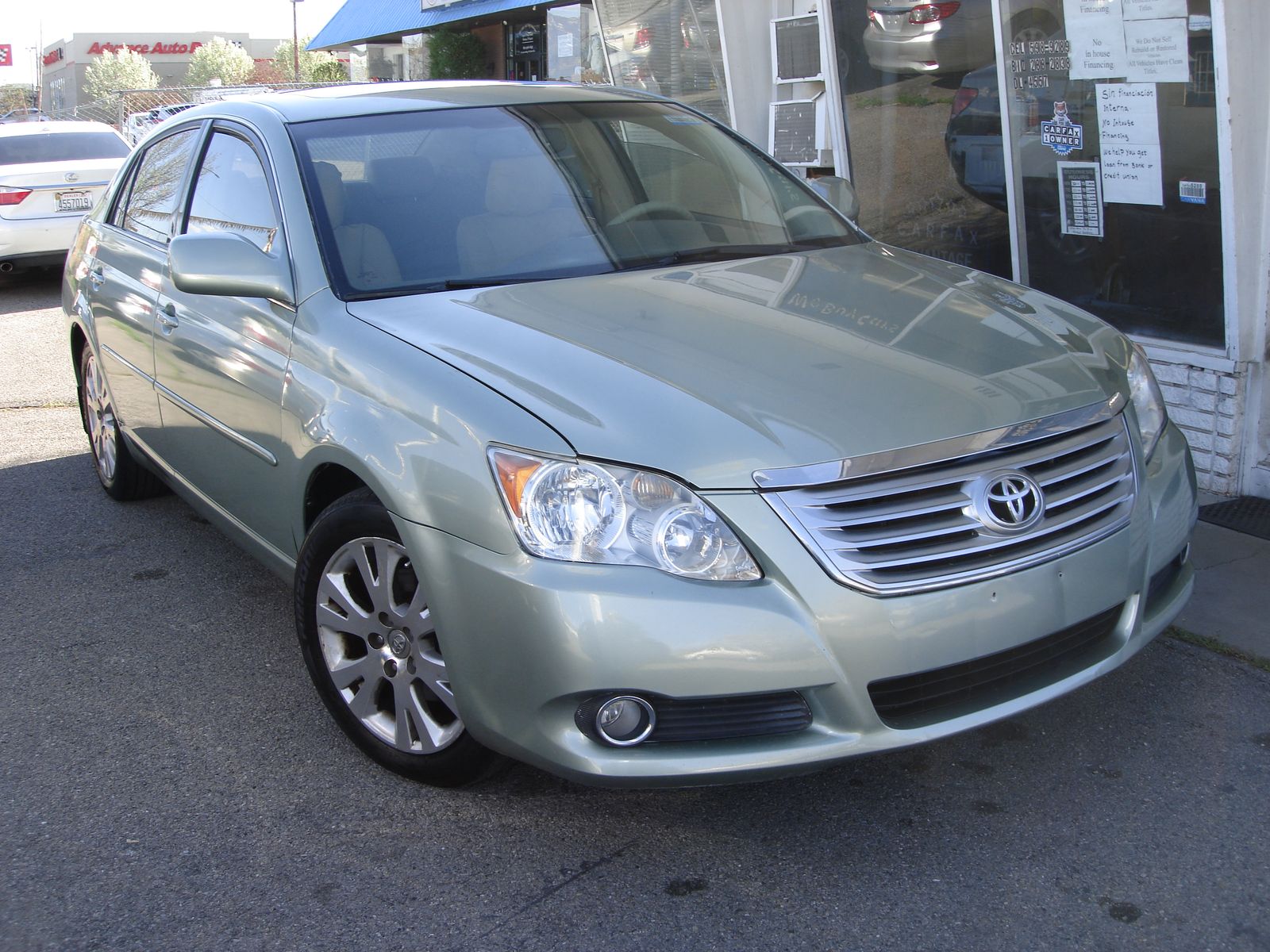 2010 Toyota Avalon XLS