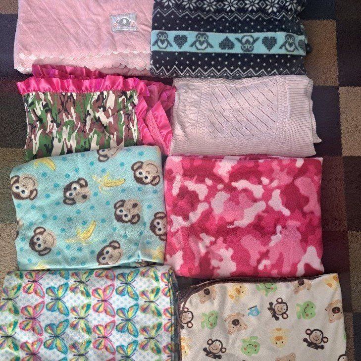 9 cute baby blankets and pillow