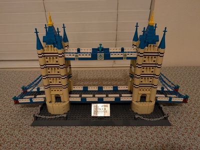 Knock off LEGO Tower Bridge of London