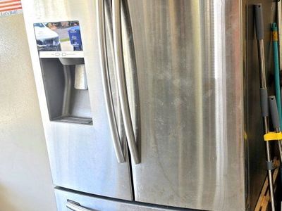Samsung RF28HFDTS French Door Refrigerator - Stainless Steel, 28 cu. ft., Ice Maker
