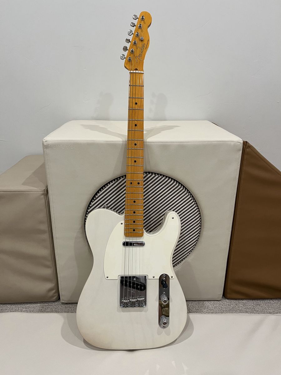 Fender Classic series 50’s telecaster lacquer- White blonde, Used