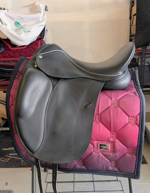 Bliss of London Loxley Dressage saddle