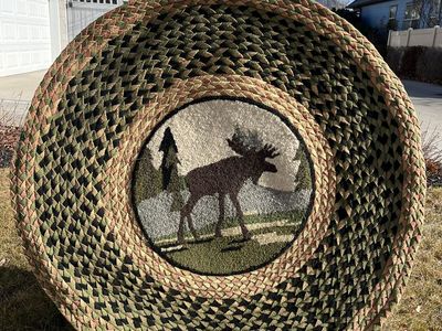 Mountain Moose Round Rug 48 Made In India.